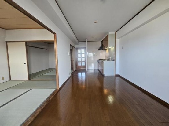 apartment 大阪府摂津市千里丘東４丁目
地図を見る