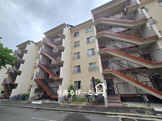 apartment 大阪府東大阪市岩田町６丁目
地図を見る