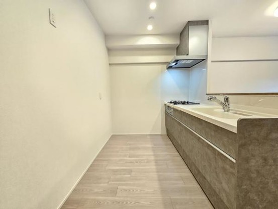apartment 大阪府摂津市昭和園
地図を見る