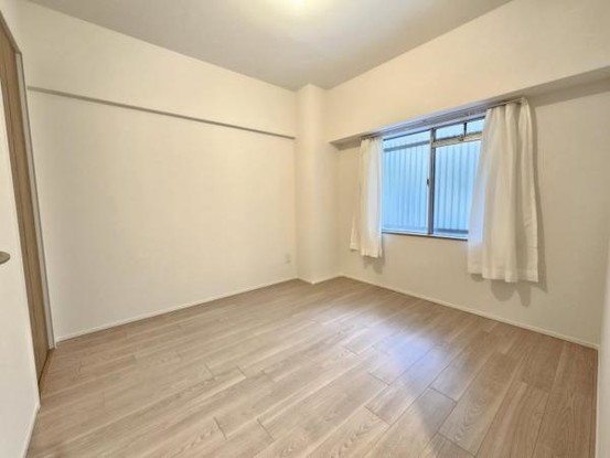 apartment 大阪府摂津市昭和園
地図を見る