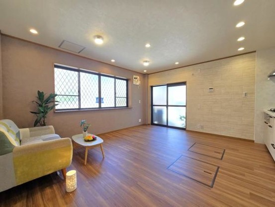 apartment 大阪府大東市灰塚５丁目
地図を見る