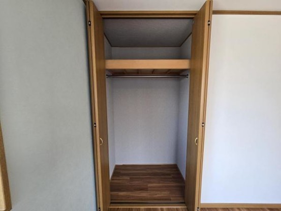 apartment 大阪府大東市灰塚５丁目
地図を見る