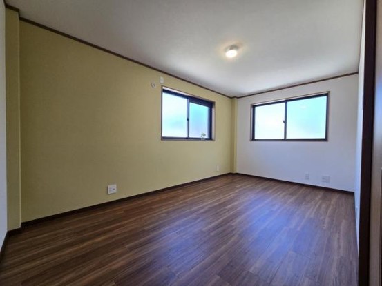 apartment 大阪府大東市灰塚５丁目
地図を見る
