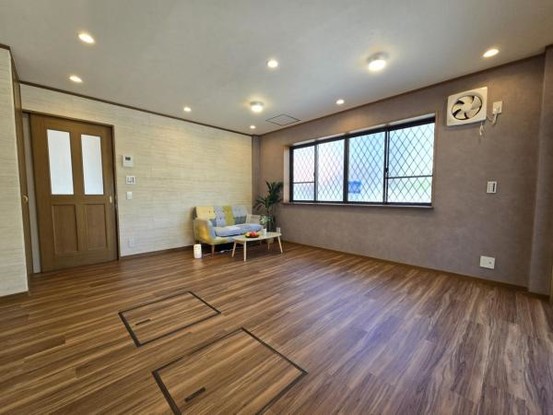 apartment 大阪府大東市灰塚５丁目
地図を見る