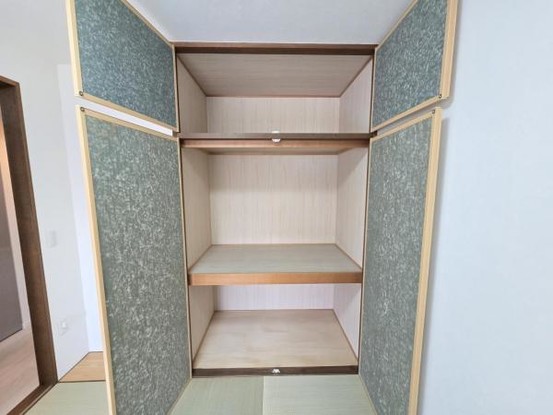 apartment 大阪府東大阪市四条町
地図を見る