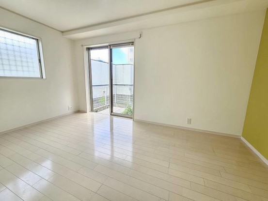apartment 大阪府大阪市鶴見区茨田大宮３丁目
地図を見る