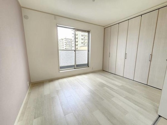 apartment 大阪府大阪市鶴見区茨田大宮３丁目
地図を見る