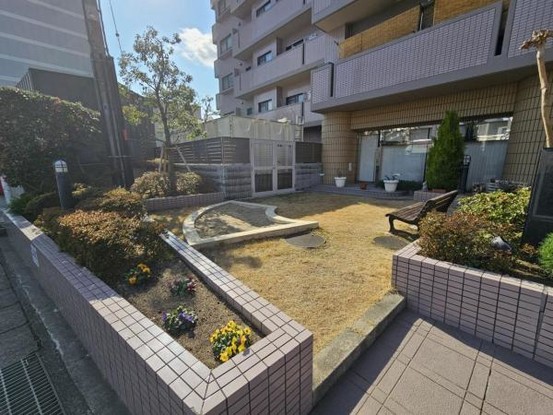 apartment 大阪府吹田市青葉丘北
地図を見る