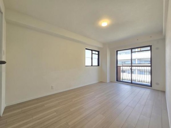 apartment 大阪府吹田市古江台５丁目
地図を見る