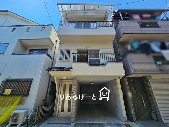 apartment 大阪府門真市大池町
地図を見る