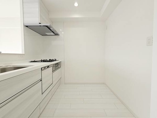 apartment 大阪府吹田市江坂町２丁目
地図を見る