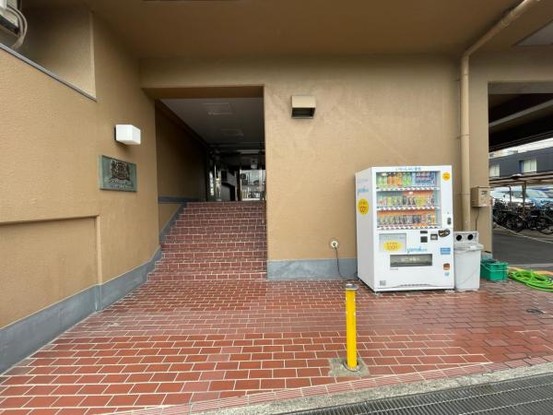 apartment 大阪府吹田市江坂町２丁目
地図を見る