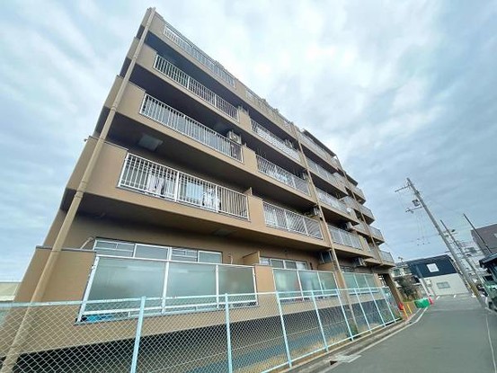 apartment 大阪府吹田市江坂町２丁目
地図を見る