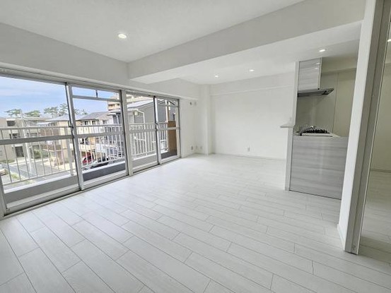 apartment 大阪府吹田市江坂町２丁目
地図を見る