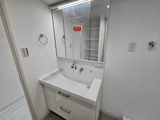 apartment 大阪府吹田市江坂町２丁目
地図を見る
