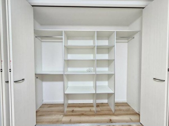 apartment 大阪府大阪市鶴見区諸口４丁目
地図を見る