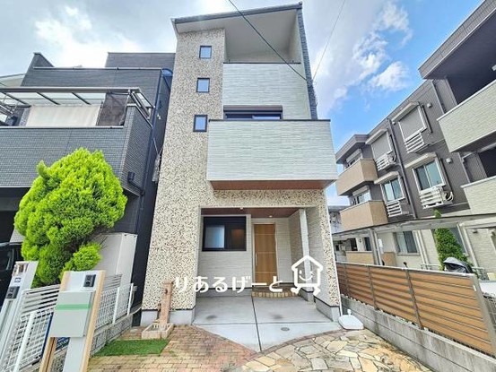 apartment 大阪府大阪市鶴見区諸口４丁目
地図を見る