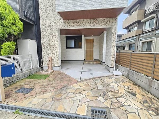 apartment 大阪府大阪市鶴見区諸口４丁目
地図を見る
