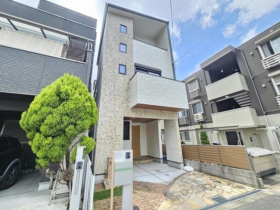apartment 大阪府大阪市鶴見区諸口４丁目
地図を見る