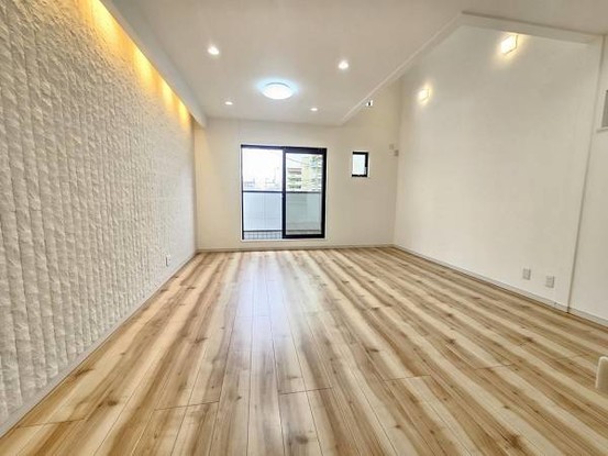 apartment 大阪府大阪市鶴見区諸口４丁目
地図を見る