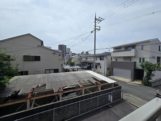 apartment 大阪府守口市桃町
地図を見る