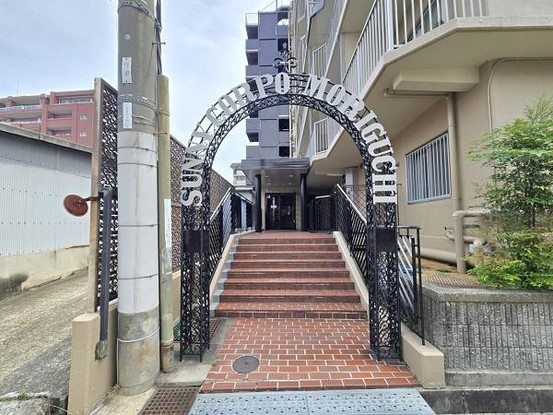apartment 大阪府守口市桃町
地図を見る