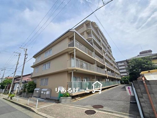 apartment 大阪府守口市桃町
地図を見る
