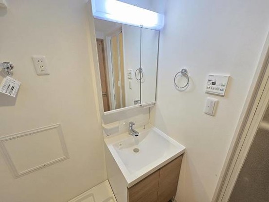 apartment 大阪府守口市桃町
地図を見る