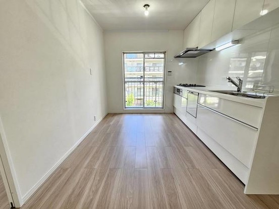 apartment 大阪府大東市川中新町
地図を見る