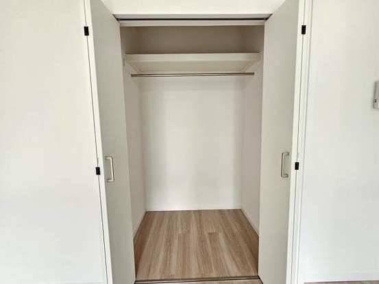 apartment 大阪府大東市川中新町
地図を見る