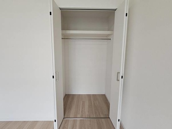 apartment 大阪府大東市川中新町
地図を見る