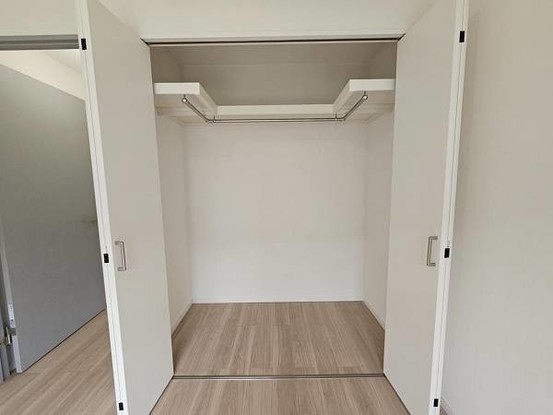 apartment 大阪府大東市川中新町
地図を見る
