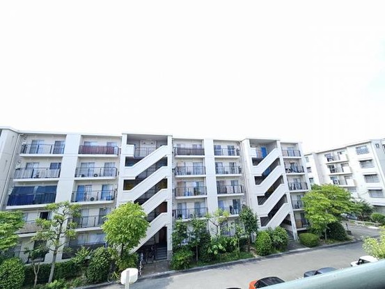 apartment 大阪府大東市川中新町
地図を見る