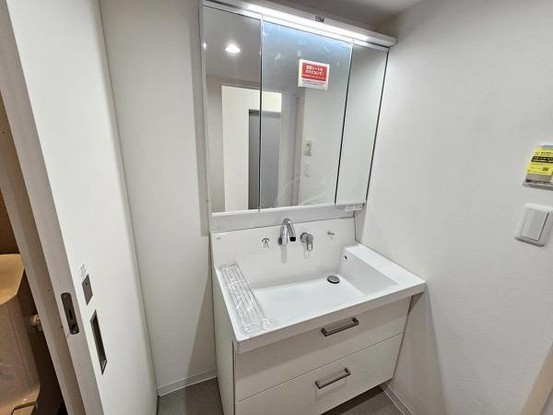 apartment 大阪府大東市川中新町
地図を見る
