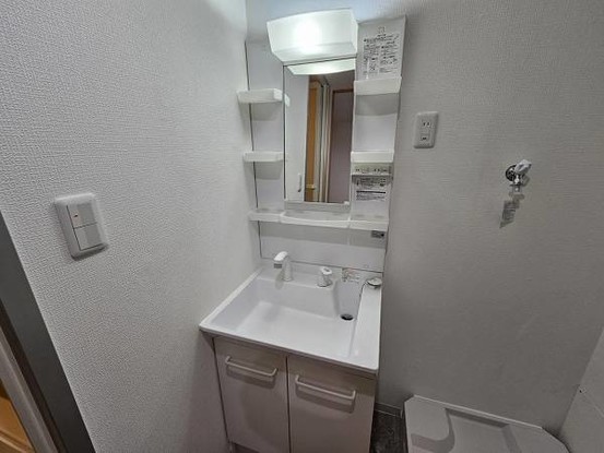 apartment 大阪府東大阪市西岩田３丁目
地図を見る