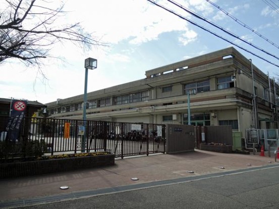 apartment 大阪府吹田市千里山西４丁目
地図を見る