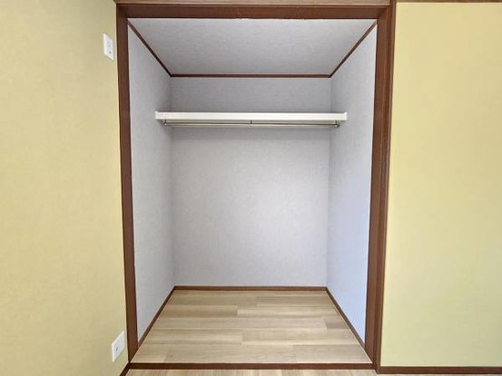 apartment 大阪府東大阪市御厨東２丁目
地図を見る