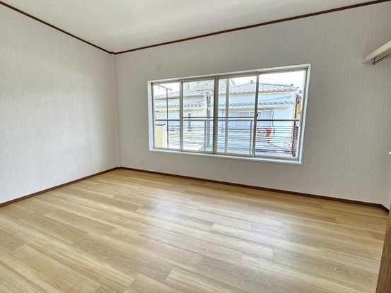apartment 大阪府東大阪市御厨東２丁目
地図を見る