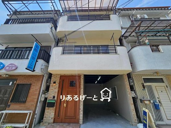 apartment 大阪府東大阪市御厨東２丁目
地図を見る