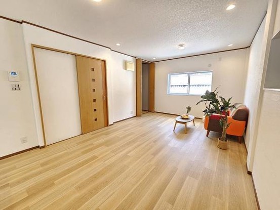 apartment 大阪府東大阪市御厨東２丁目
地図を見る