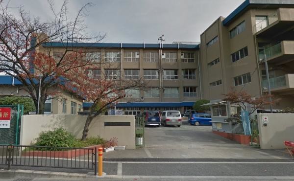 apartment 大阪府摂津市新在家２丁目
地図を見る