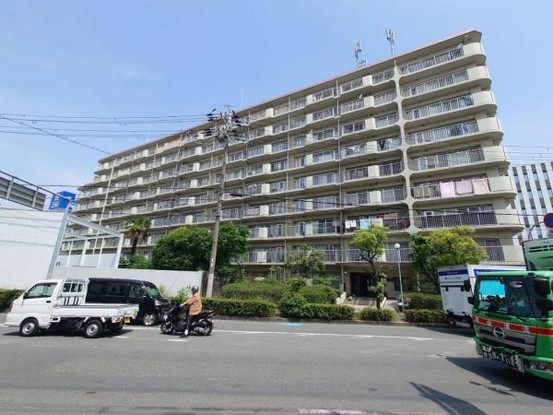 apartment 大阪府摂津市新在家２丁目
地図を見る