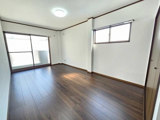 apartment 大阪府東大阪市吉松２丁目
地図を見る