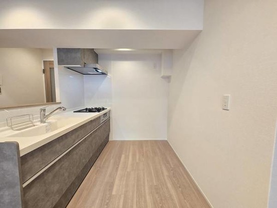 apartment 大阪府摂津市昭和園
地図を見る