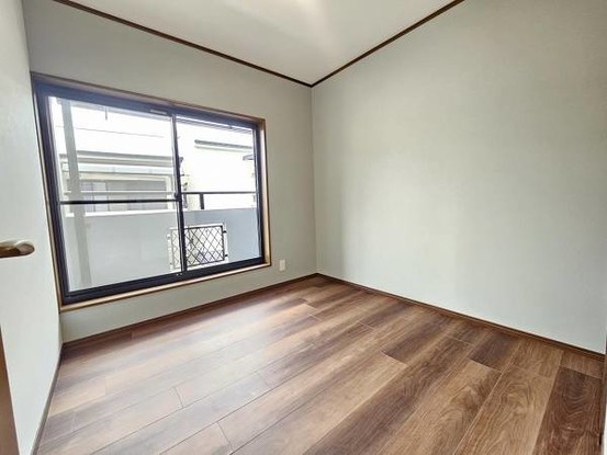 apartment 大阪府大阪市鶴見区諸口１丁目
地図を見る