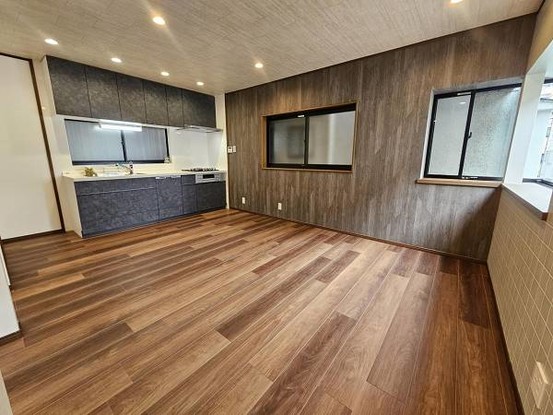 apartment 大阪府大阪市鶴見区諸口１丁目
地図を見る