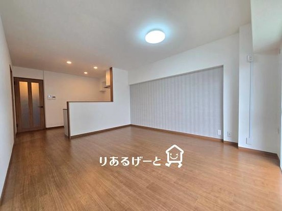 apartment 大阪府摂津市昭和園
地図を見る