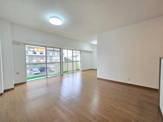apartment 大阪府摂津市昭和園
地図を見る