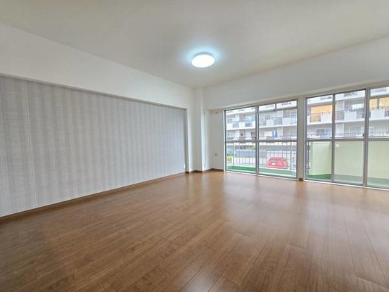 apartment 大阪府摂津市昭和園
地図を見る