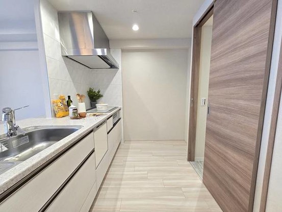 apartment 大阪府吹田市千里丘北
地図を見る